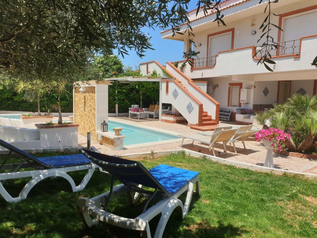 Lido Signorino Anastasia Villas-B&B מראה חיצוני תמונה